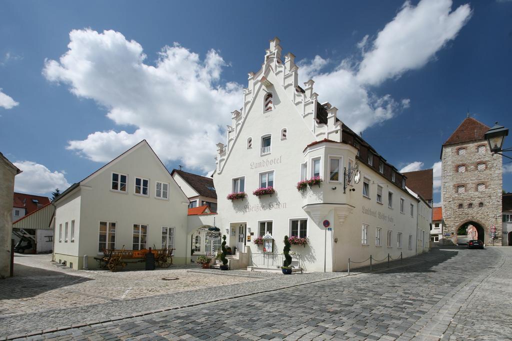 Landhotel Weißer Hahn Wemding Exterior foto